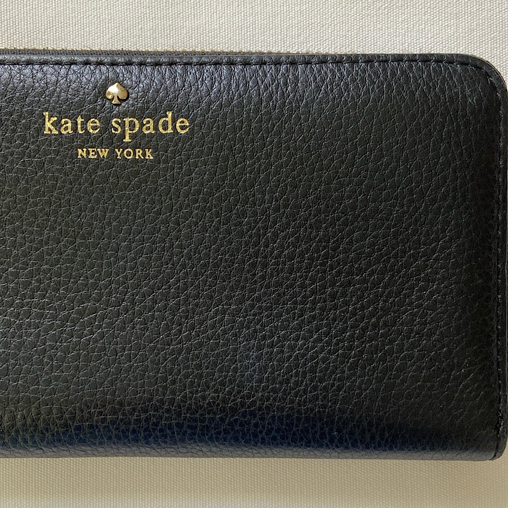 Kate Spade ♠️ Continental Zip Wallet